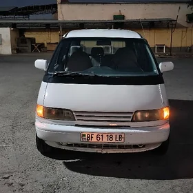 Toyota Previa 1991