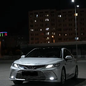 Toyota Camry 2022