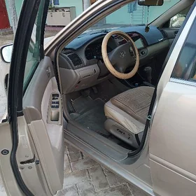 Toyota Camry 2005