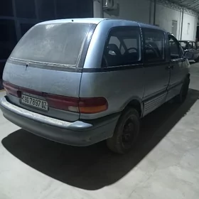 Toyota Previa 1992