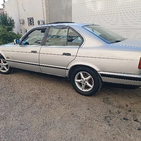 BMW 525 1989