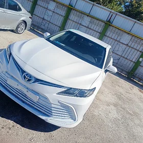 Toyota Camry 2022