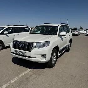 Toyota Land Cruiser Prado 2023