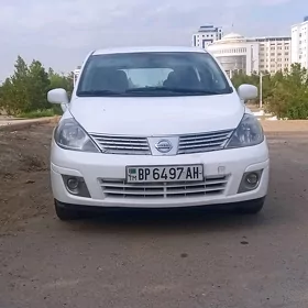 Nissan Versa 2010