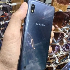 Samsung A10