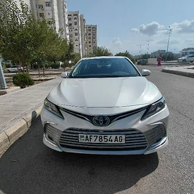 Toyota Camry 2020