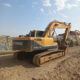 Hyundai HD270 2012