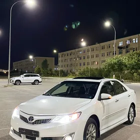 Toyota Camry 2013