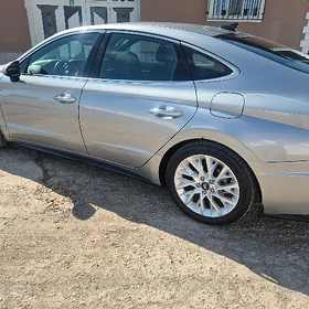 Hyundai Sonata 2021