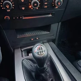 БМВ е60 BMW e60