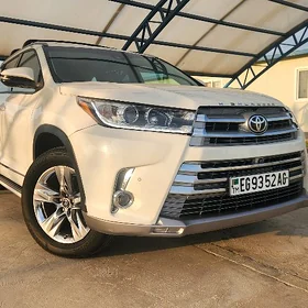 Toyota Highlander 2017