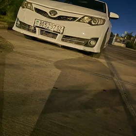 Toyota Camry 2013