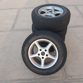 teker 215/65/15
