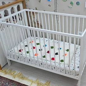детская кровать ( mother care)