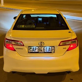 Toyota Camry 2012