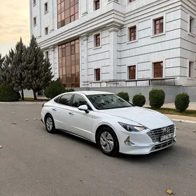 Hyundai Sonata Hybrid 2020