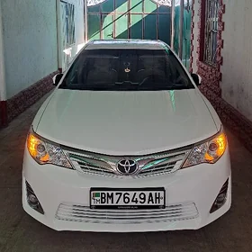 Toyota Camry 2013