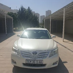 Toyota Camry 2010