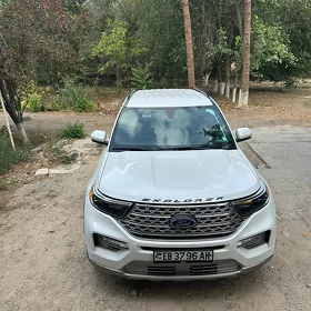 Ford Explorer 2021