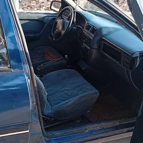 Opel Vectra 1990