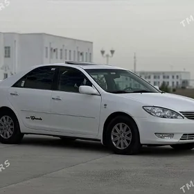 Toyota Camry 2004