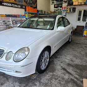 Mercedes-Benz E320 2005