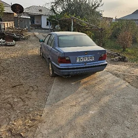 BMW 320 1992