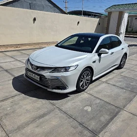 Toyota Camry 2024