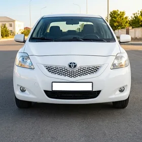 Toyota Yaris 2011