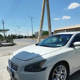 Nissan Maxima 2014