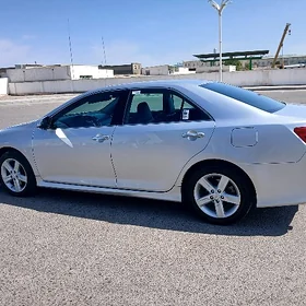 Toyota Camry 2013