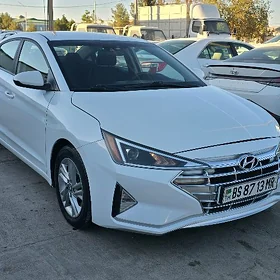 Hyundai Elantra 2020