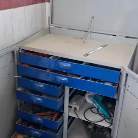Инструментарный слесарный ящик