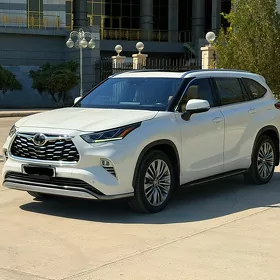 Toyota Highlander 2021