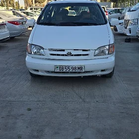 Toyota Sienna 2001