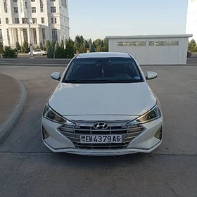 Hyundai Elantra 2020