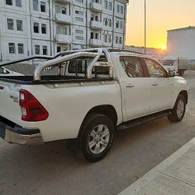Toyota Hilux 2016