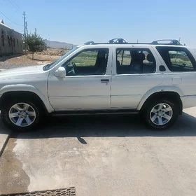Nissan Pathfinder 2002
