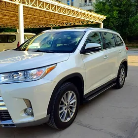Toyota Highlander 2019