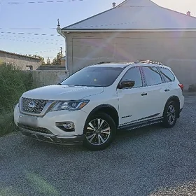 Nissan Pathfinder 2020