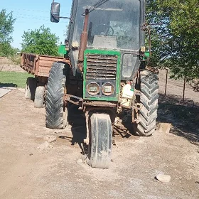 MTZ 80 2000