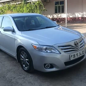 Toyota Camry 2011