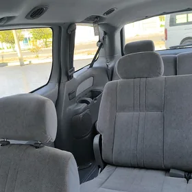 Toyota Sienna 2000