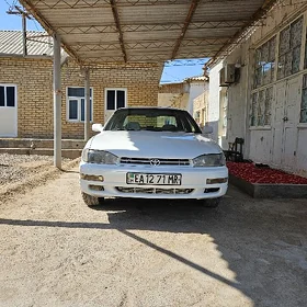 Toyota Camry 1993
