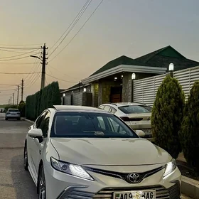 Toyota Camry 2021