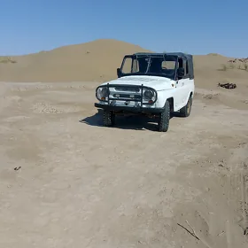 UAZ 469 1990
