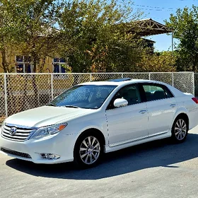 Toyota Avalon 2011