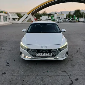 Hyundai Elantra 2021