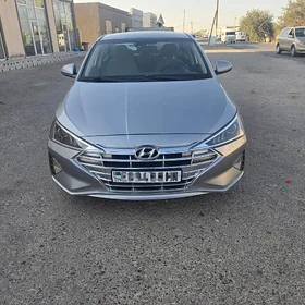 Hyundai Elantra 2020