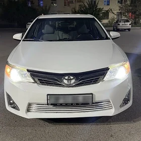 Toyota Camry 2012